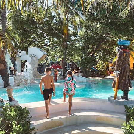 Oasis Palm Hotell Cancún Eksteriør bilde