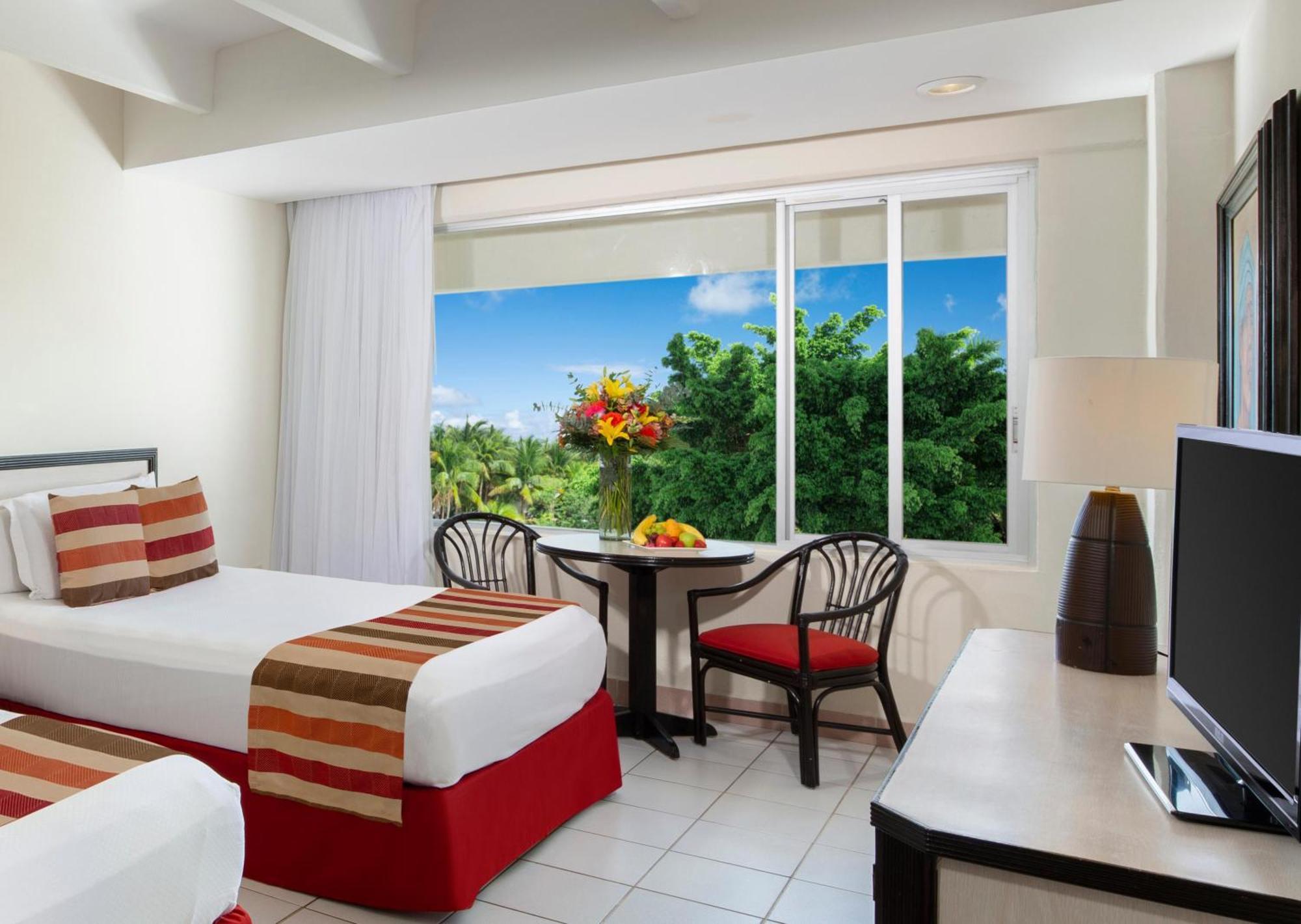 Oasis Palm Hotell Cancún Eksteriør bilde