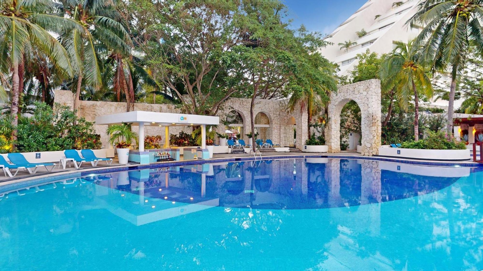 Oasis Palm Hotell Cancún Eksteriør bilde